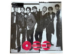 BTS ARIRANG 5th Album – Modern Korea Vinyl – Pochette recto avec les 7 membres en noir et blanc et logo rouge