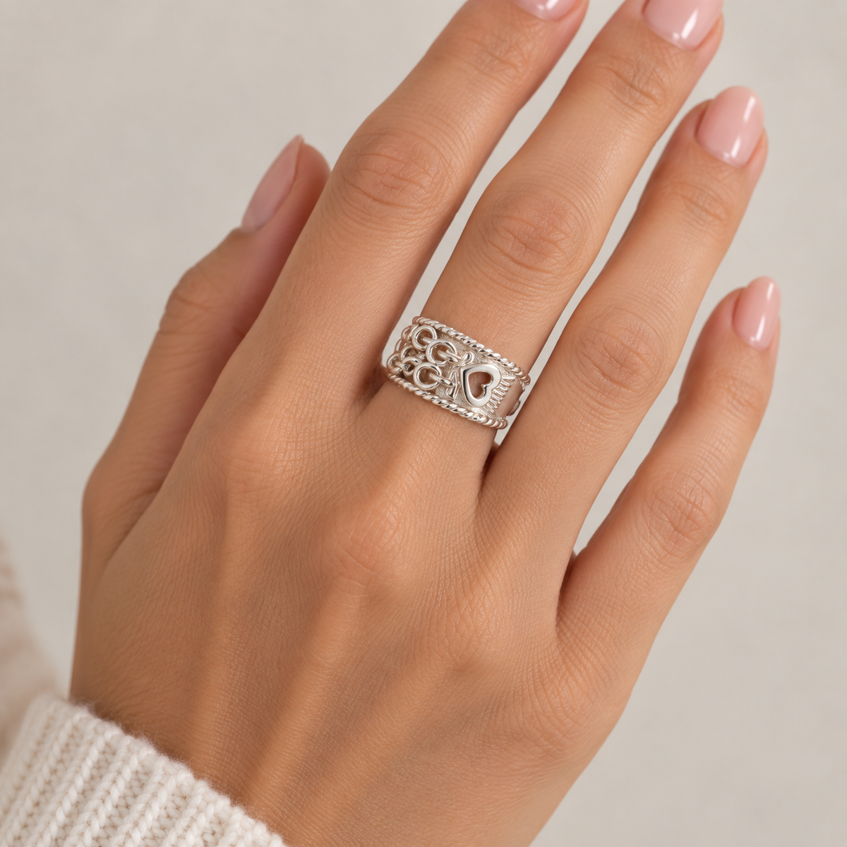 Bague d’Amour en Argent Fait Main – Bijou Romantique à Collectionner