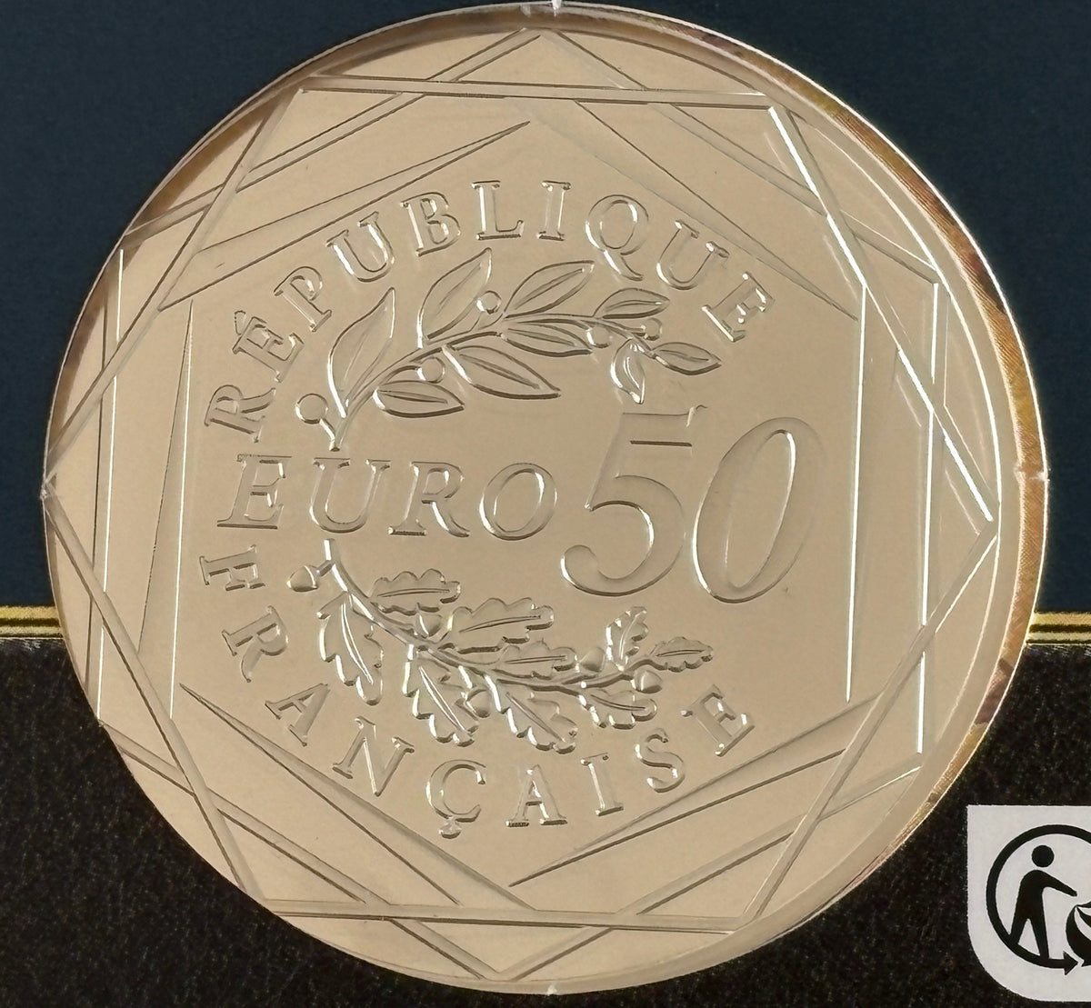 Détail de la monnaie en argent 900‰ Sauron et le Mordor